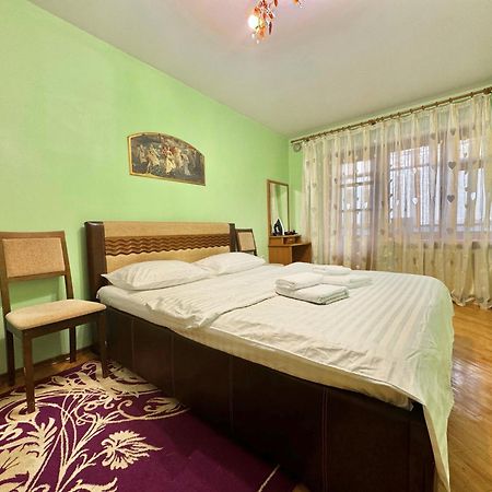 Apartpoltava Затишна 3-Кімнатна Квартира В Центрі Міста, Каштанова Алея, Звітна Документація, Чек Exteriör bild